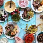 11 idées de recettes pour un potluck délicieuses et faciles à transporter