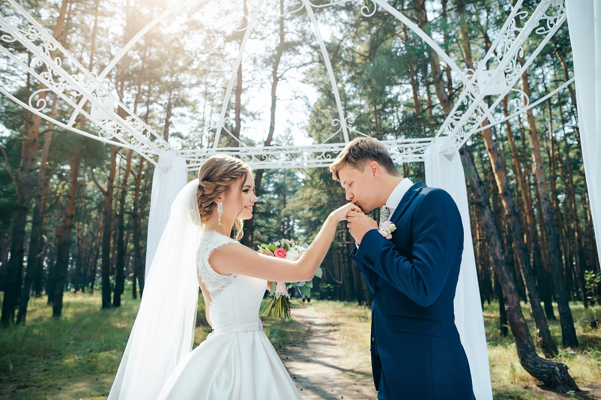 15 wedding songs for a memorable ceremony