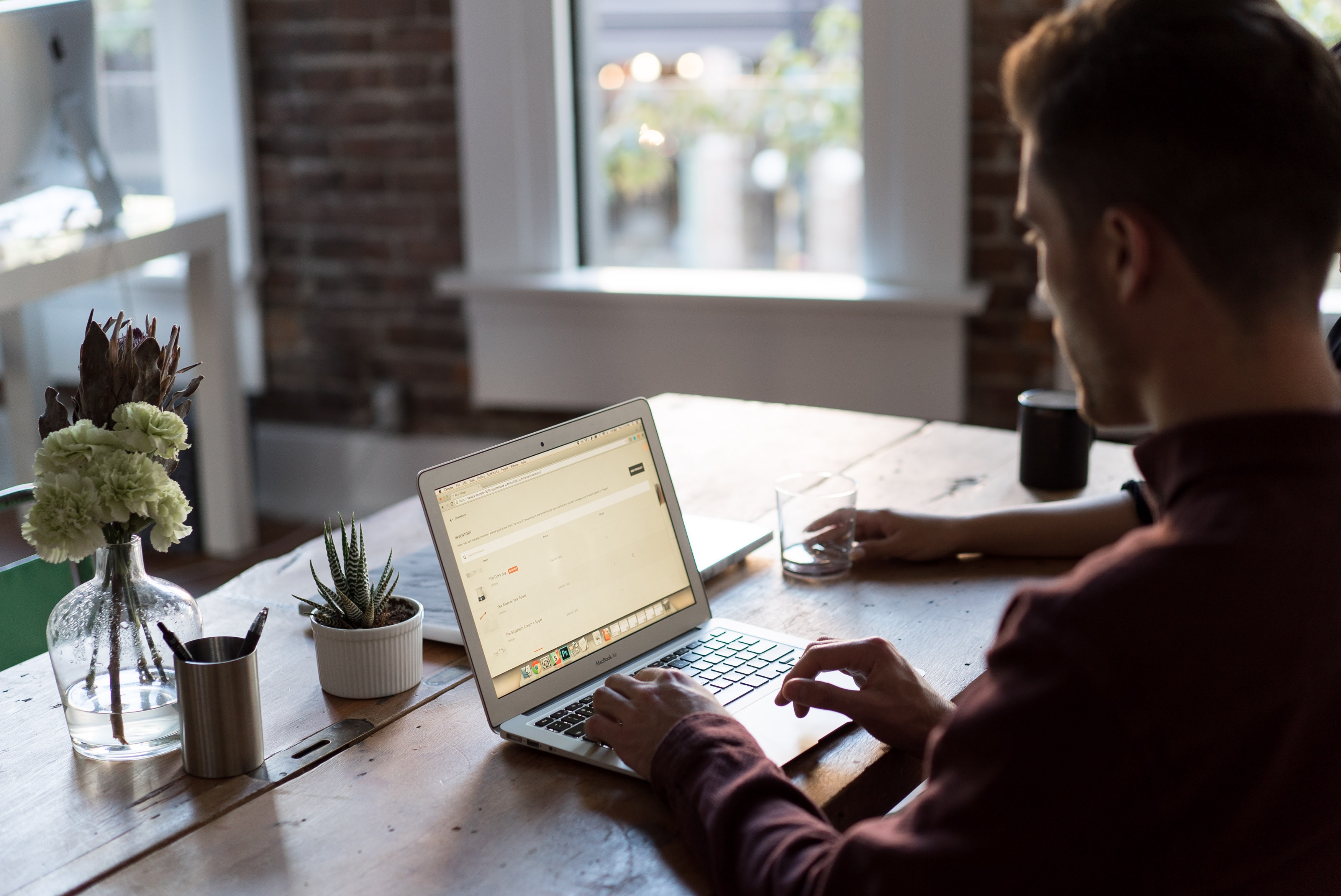 6 reasons to shop on Cyber Monday instead of Black Friday
