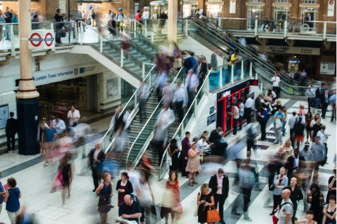 6 reasons to shop on Cyber Monday instead of Black Friday