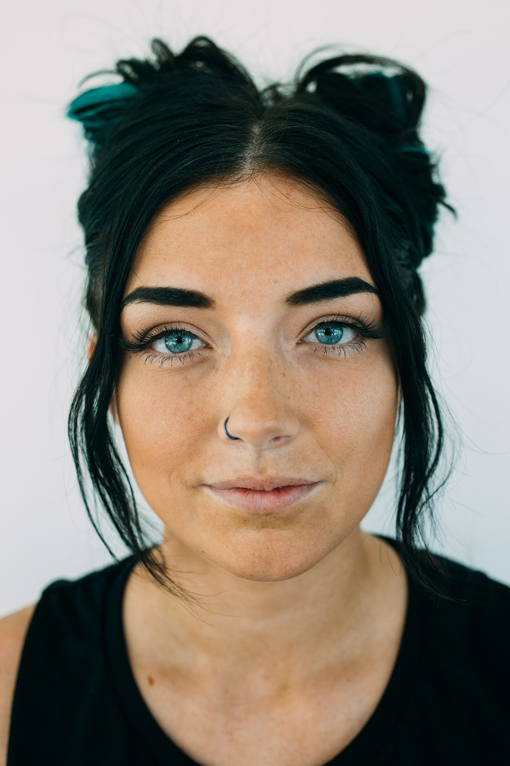 Découvrez comment avoir des sourcils parfaits et impeccables grâce à ces conseils extrêmement simples