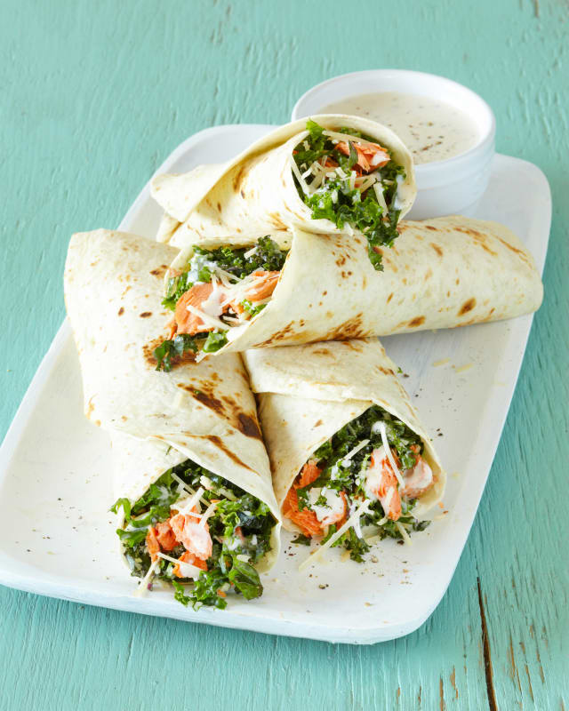 Ces tortillas César au saumon et chou frisé sont un vrai régal