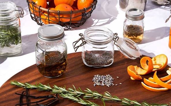 10 fun Mason jar gift ideas to offer for any occasion