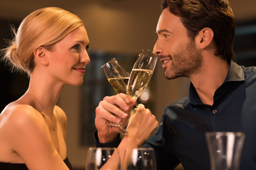 Drinking champagne for the first date