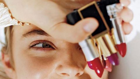 Rouge à lèvres: faites sensation avec ces teintes rouges vives