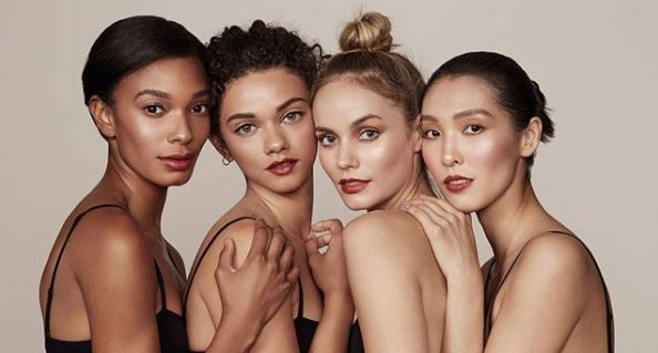 10 styles de maquillage faciles à porter du matin au soir