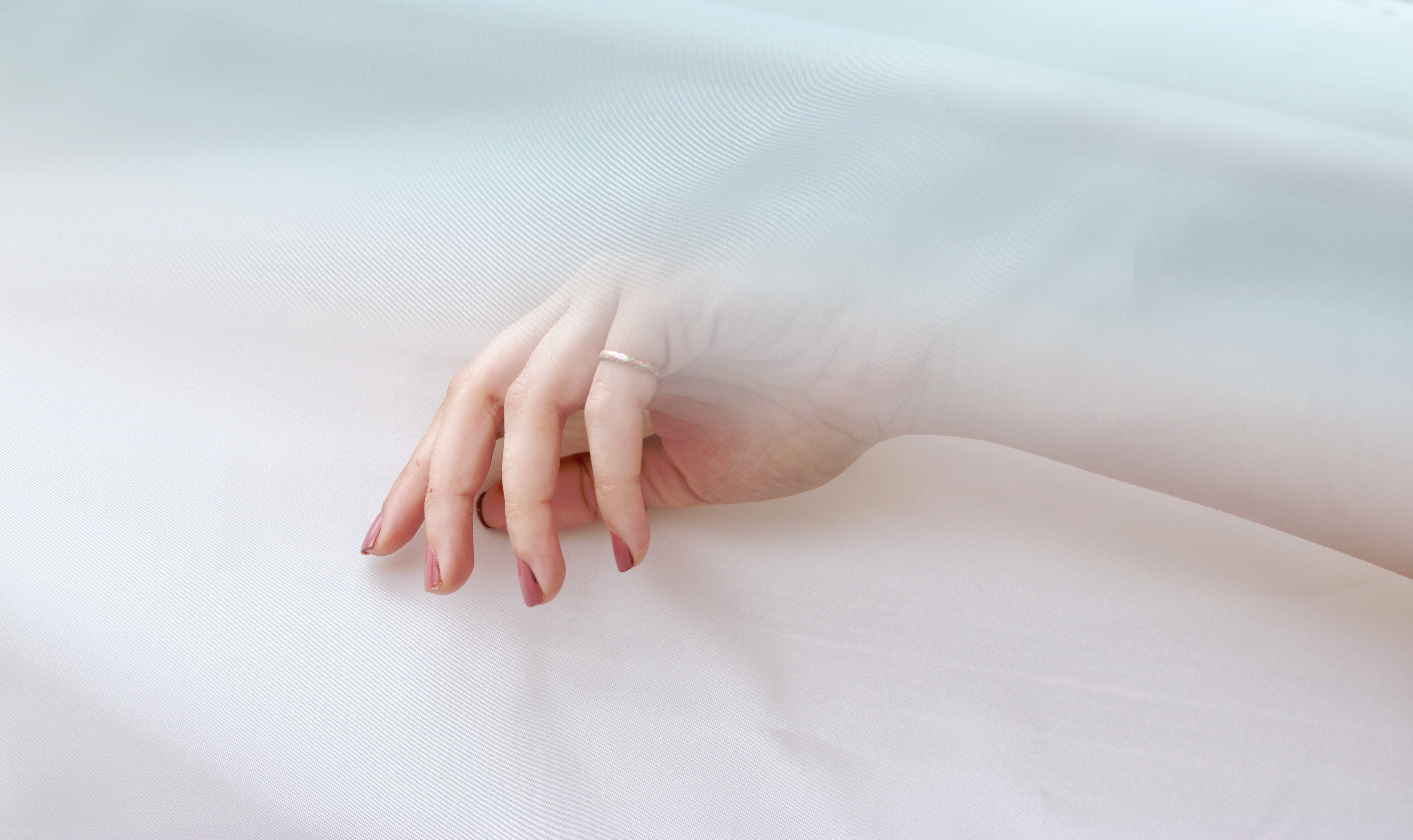 «Dip powder nails» pour une manucure longue durée