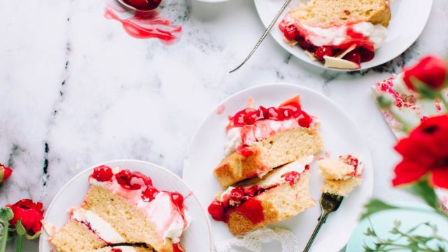 15 sugar-free keto cakes for high-fat celebrations