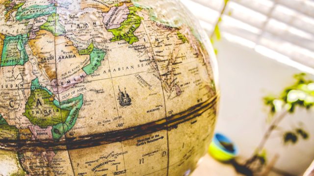 15 gift ideas that will please any world traveler in your life