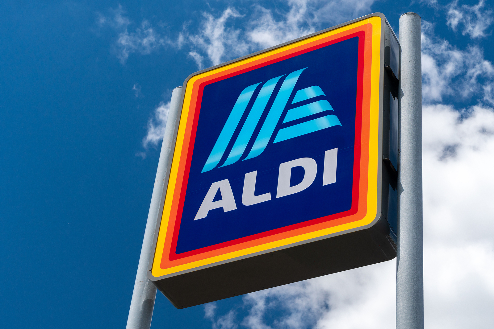 Our Favorite Tips for Shopping At Aldi