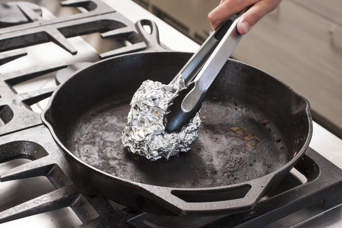 Dirty frying pan