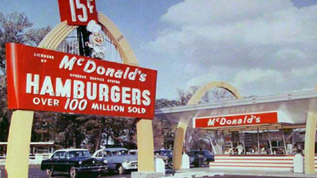 Can You Recognize These Photos From Vintage McDonald’s Restaurants?