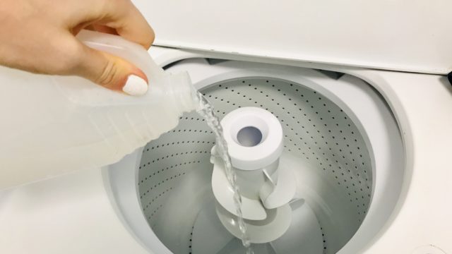 Surprising Uses For Vinegar You Definitely Want to Know About