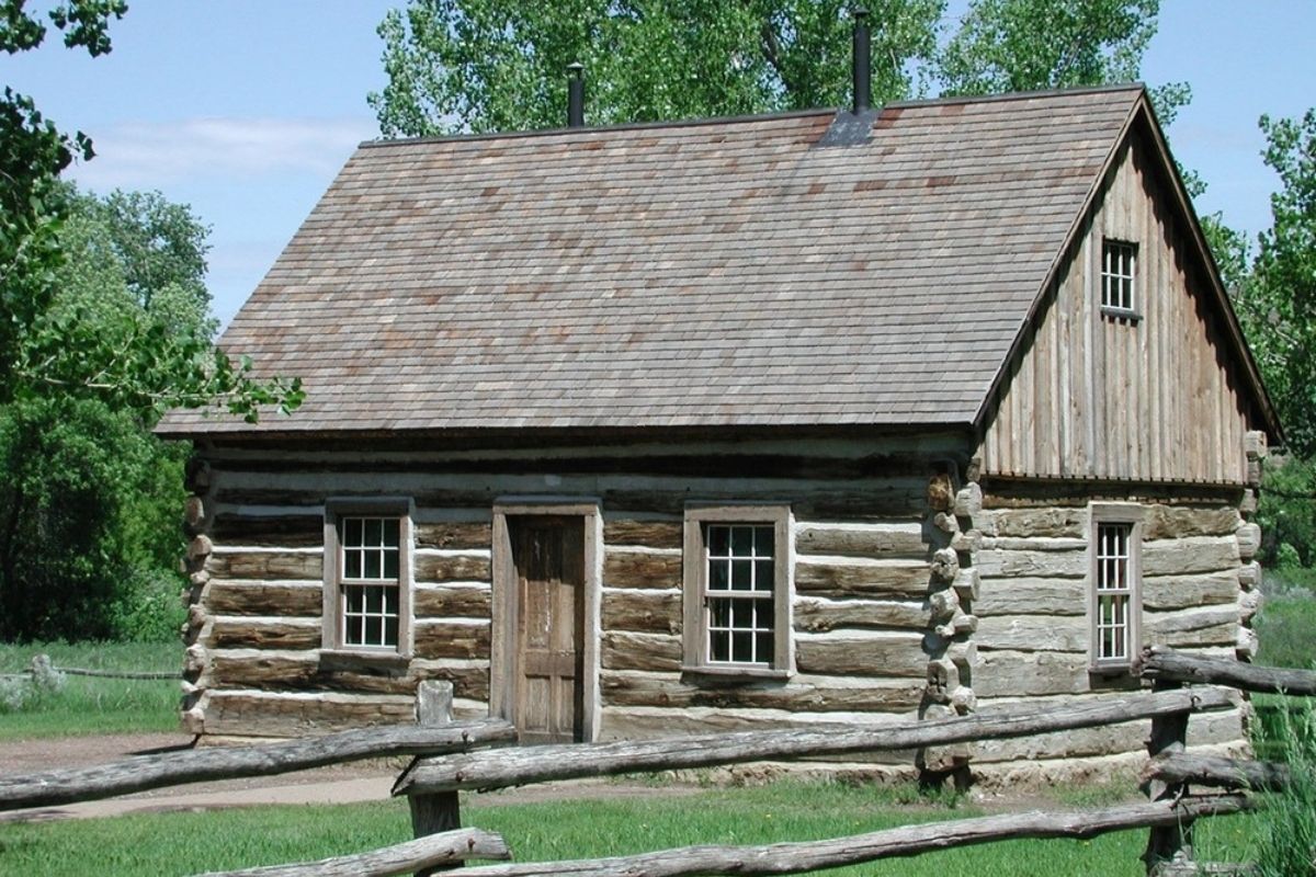 Maltese Cross Cabin
