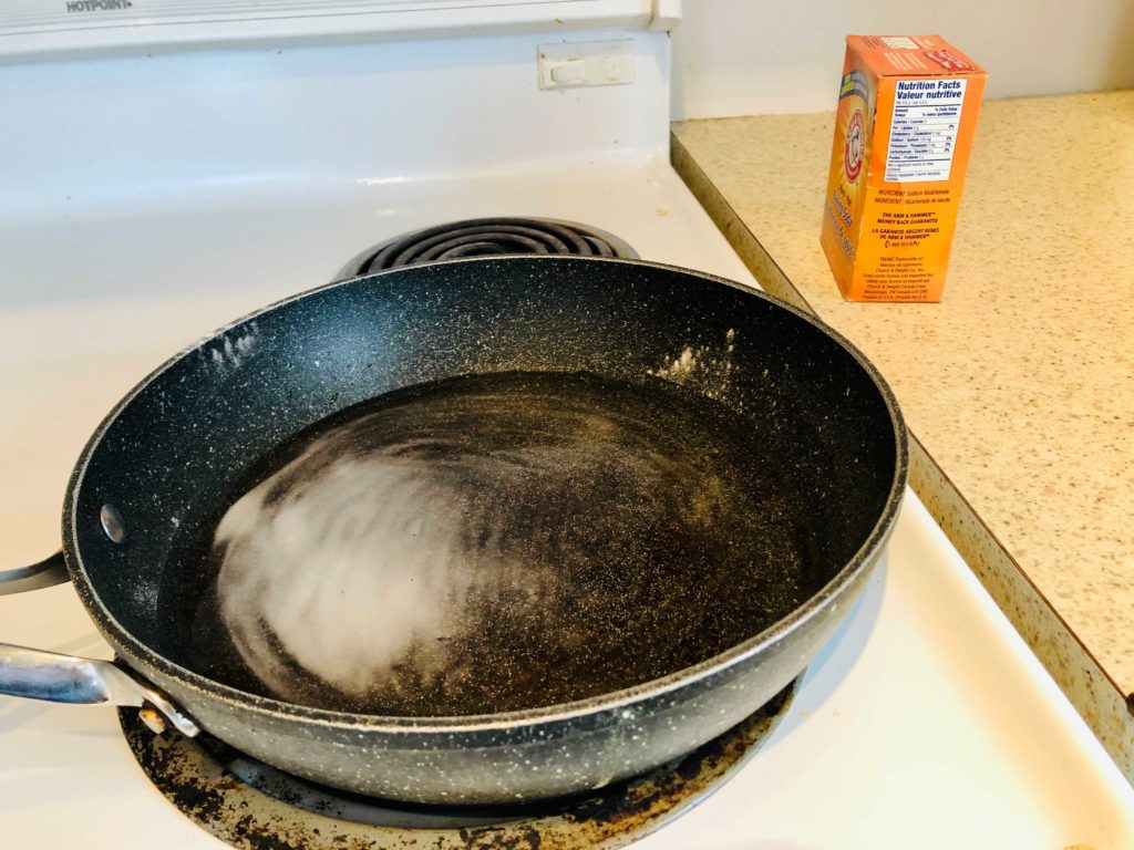 20 Impressive Baking Soda Hacks That Have Nothing to Do With Baking