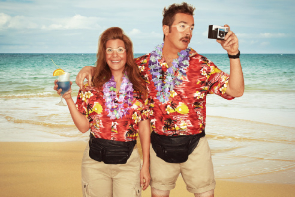 Stereotypical Photo Of Hawaiin Tourists
