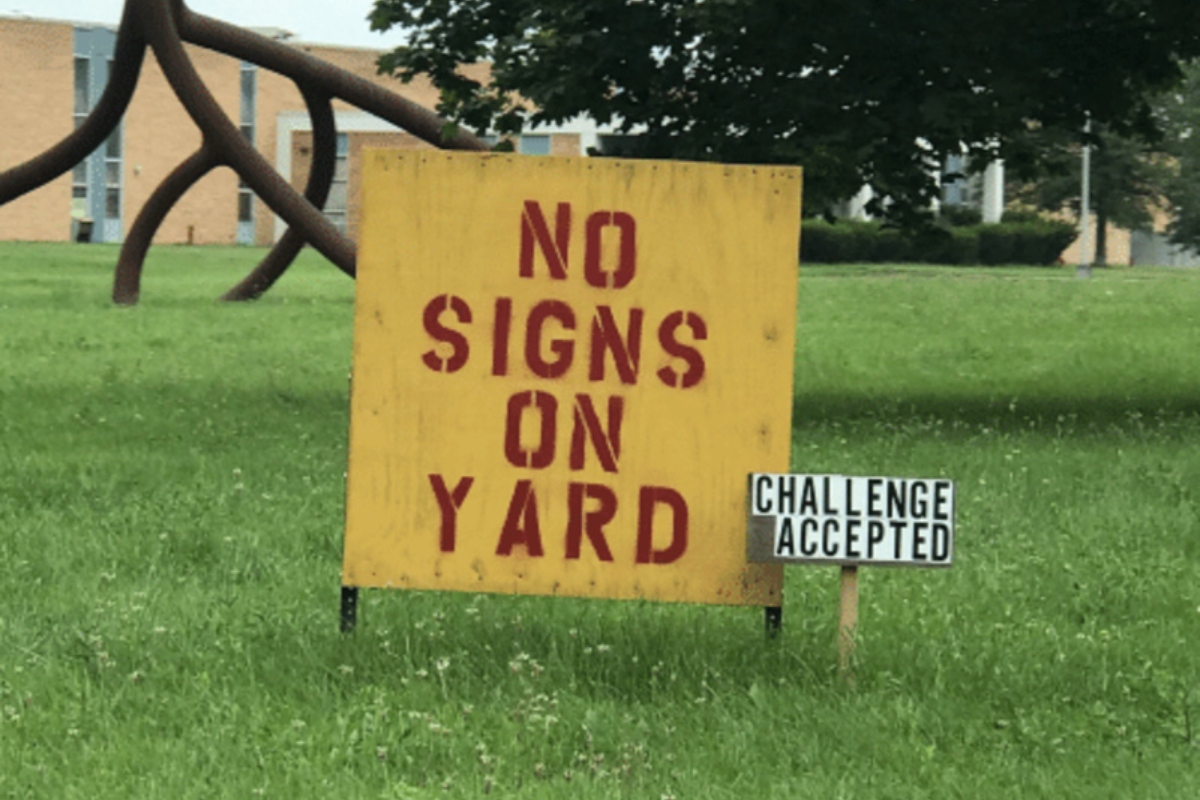 The Funniest Yard Signs You've EVER Seen - BetterBe