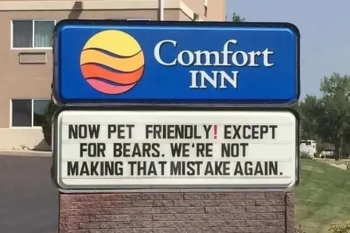 Comfort Inn Business Sign