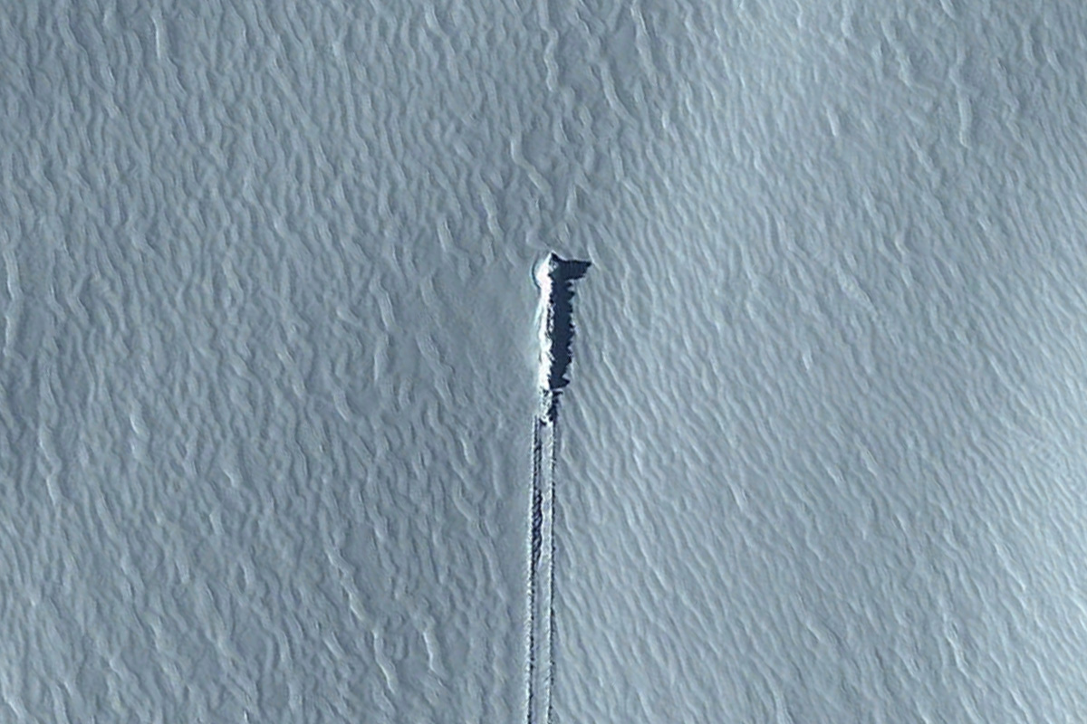 crashed UFO