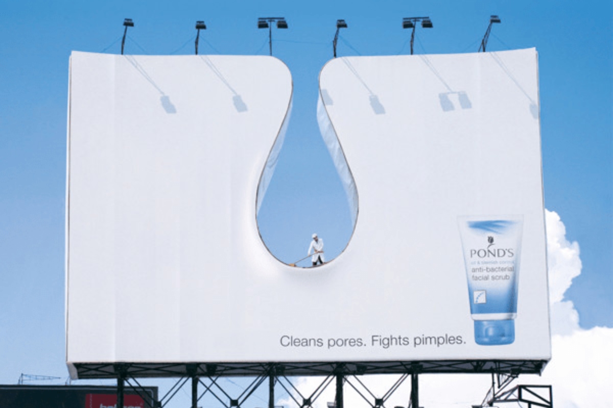 Ponds Facial Scrub Ad
