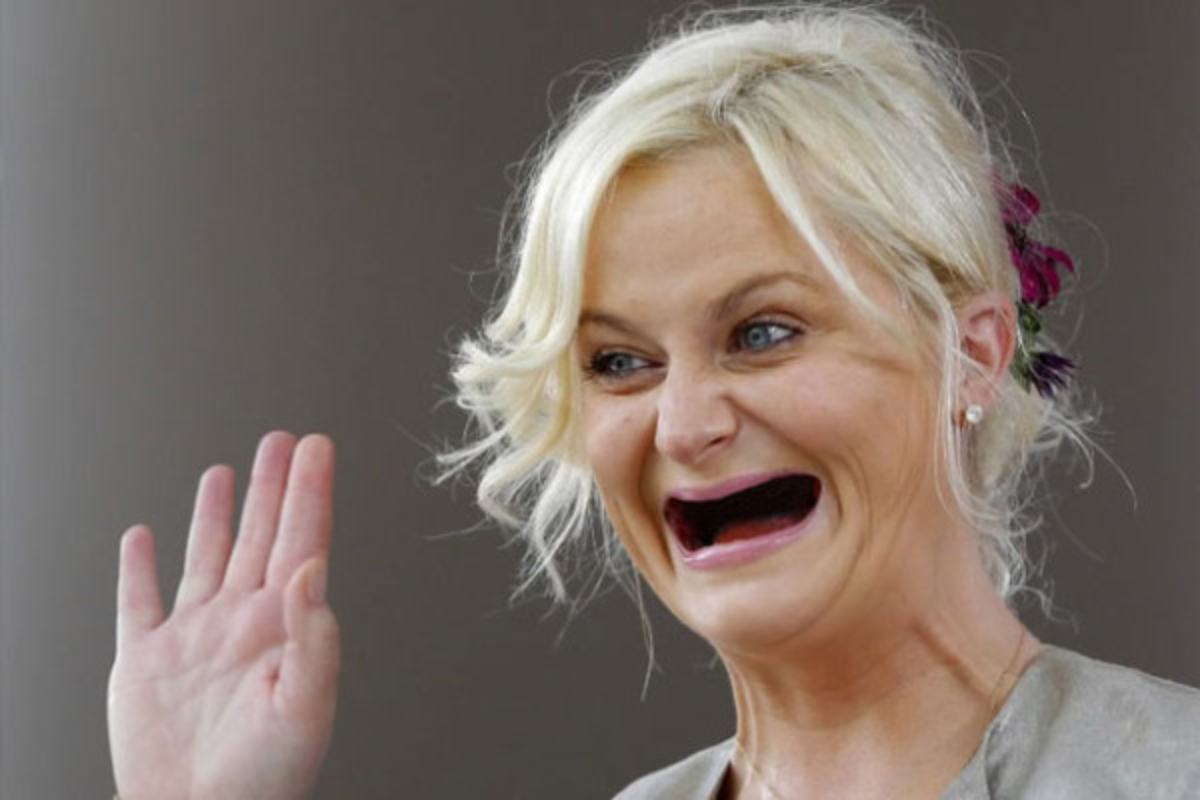 Amy Poehler Without Teeth