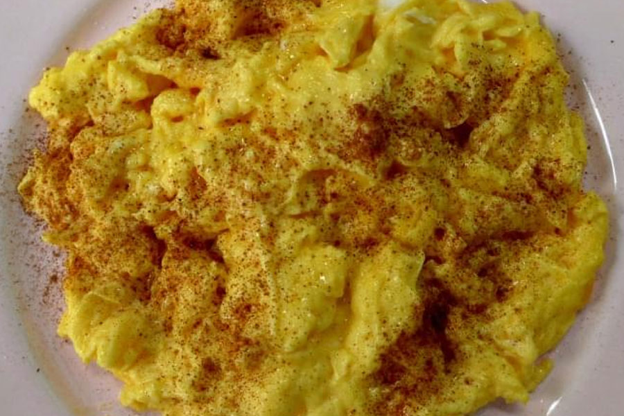 cinnamon on eggs