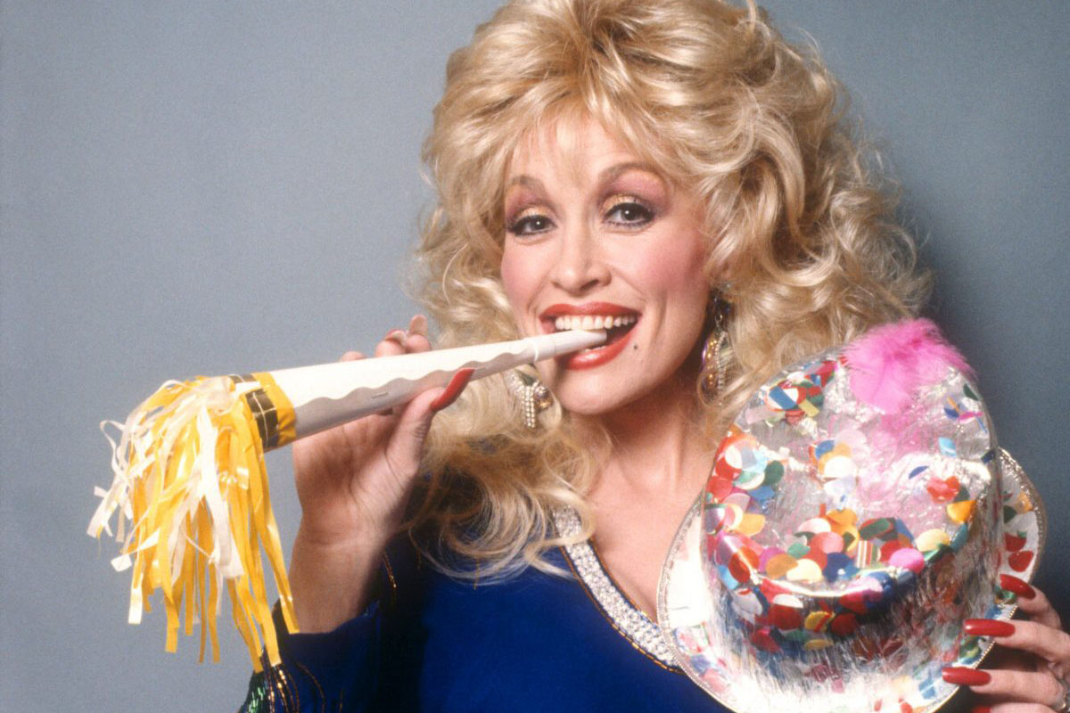 The Stories Behind The Life Of Dolly Parton - BetterBe