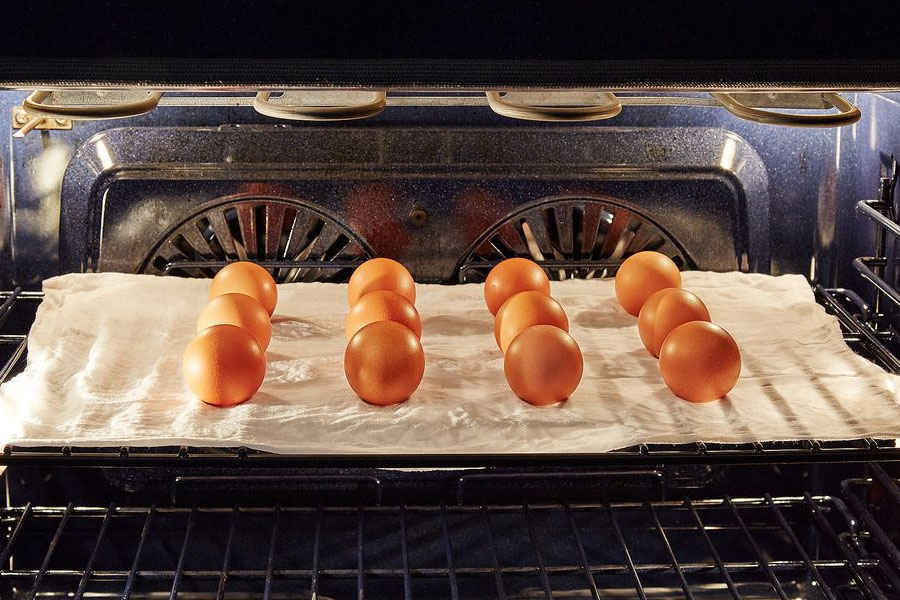 eggs on a wet towel